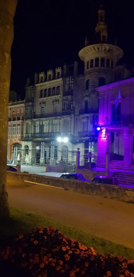 Apartamentos Halcon Ribadeo Dış mekan fotoğraf